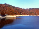 奈良俣湖の紅葉　みなかみ町紅葉情報